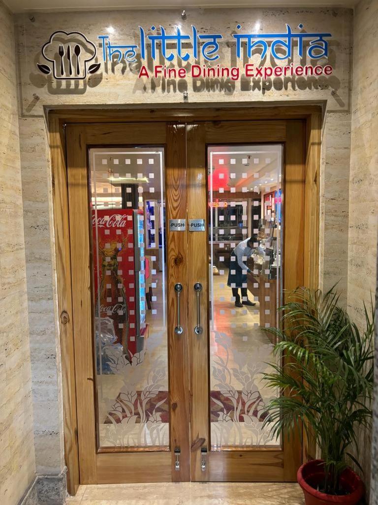 Hotel Golden Orbit Asansol Екстер'єр фото