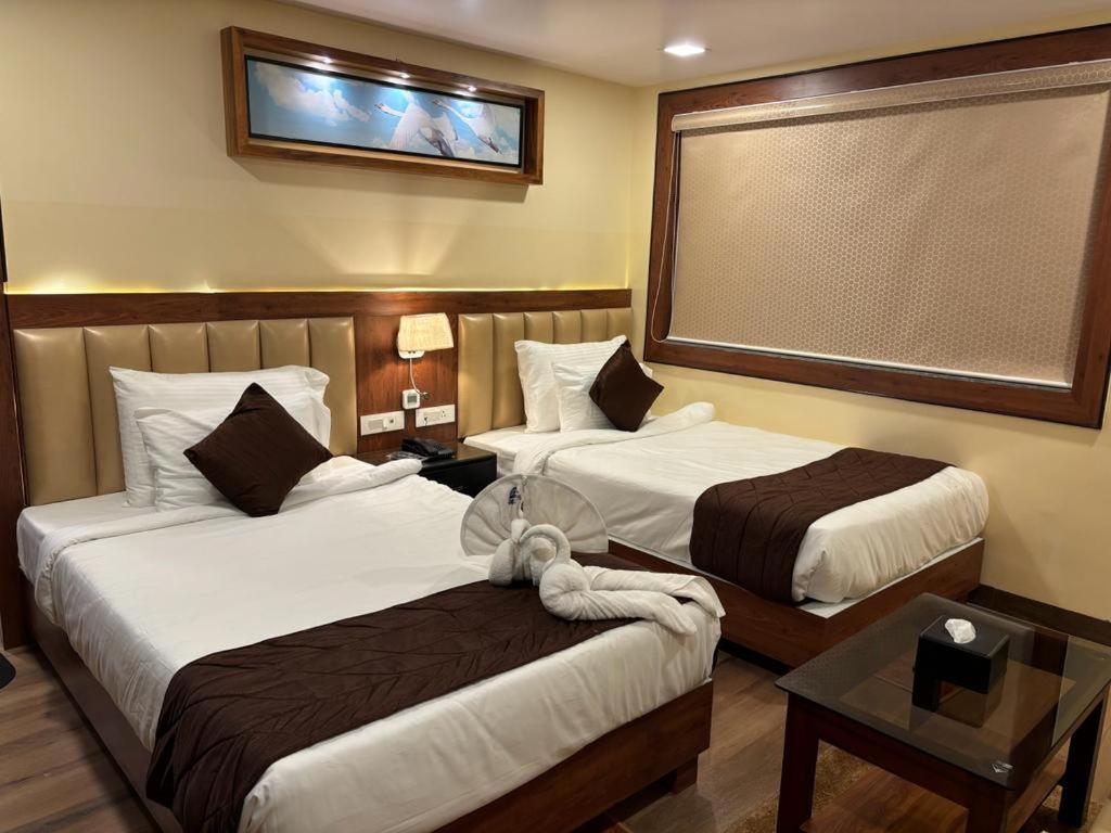 Hotel Golden Orbit Asansol Екстер'єр фото